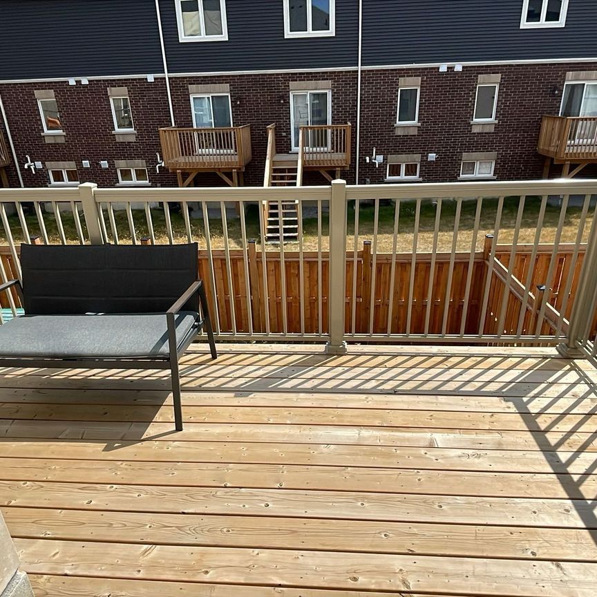 For Lease - 16 Wagon Lane, Barrie, Ontario - Photo 1