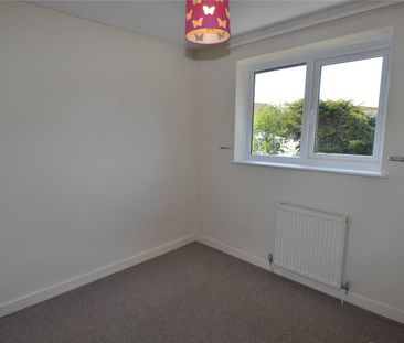 Summertrees Avenue, CH49 2QD, Greasby - Photo 5