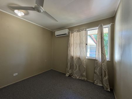 Family Home with Shed! - Photo 3