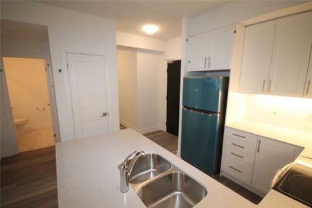 For Lease - 50 Lakebreeze Drive Unit# 116, Clarington, Ontario - Photo 4