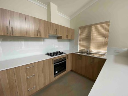 Modern Coastal Apartment - Photo 4