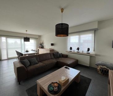 Appartement met 2 slaapkamers, terras en ondergrondse parkeerplaats - Photo 1