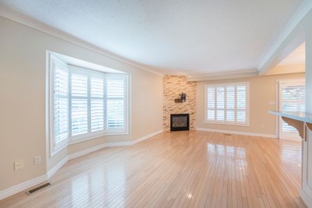 For Lease - 1 Magnolia Crescent, Grimsby, Ontario - Photo 3