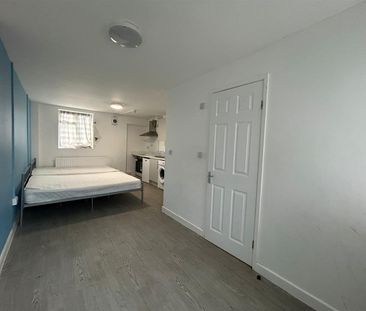 Radlett Road, Frogmore, St Albans, AL2, London - Photo 2