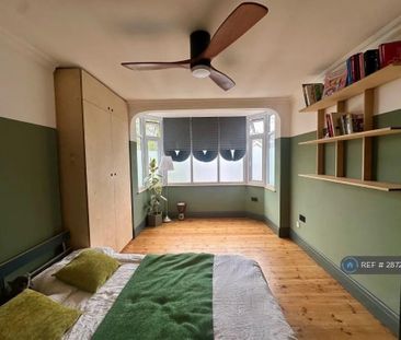 3 bedroom terraced house to rent - Photo 4