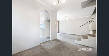 A two bedroom split level unit close to Parramatta CBD and station - Photo 2