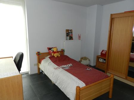 Woning te huur in Ieper centrum (3 slpk +parking) - Photo 3