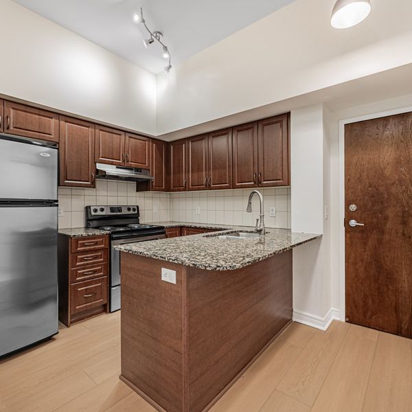 60 Fairfax Cres #117 - Photo 1