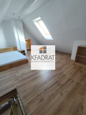 Podzamcze 2-pok. mieszkanie z niezależną kuchnią - Zdjęcie 4