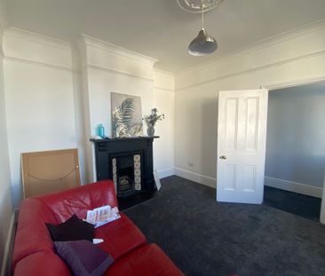 4 bedroom mid-terrace to rent Delamere Road, Southsea - Photo 1