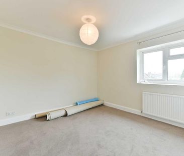 1 bedroom semi-detached house to rent - Photo 6