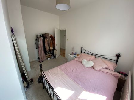 2 Bed Flat, West Bank, N16 - Photo 5