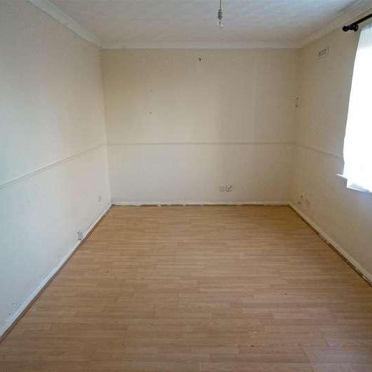 Mandeville Court, London, E4 - Photo 1