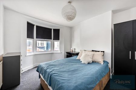 5 bedroom terraced house to rent - Photo 5