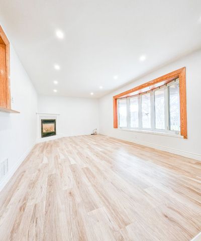 For Lease - 33 Woodhouse Crescent, Ajax, Ontario - Photo 4