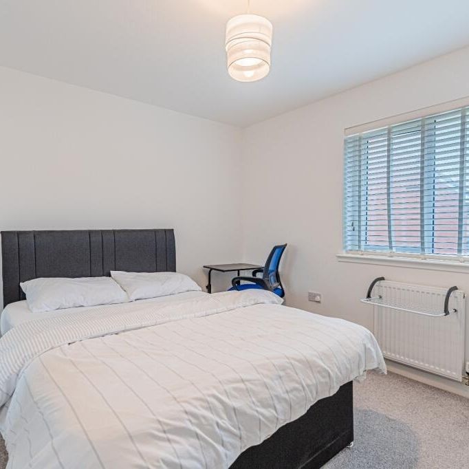 3 Bed Semi-Detached House, Broomfield Gate, G21 - Photo 1