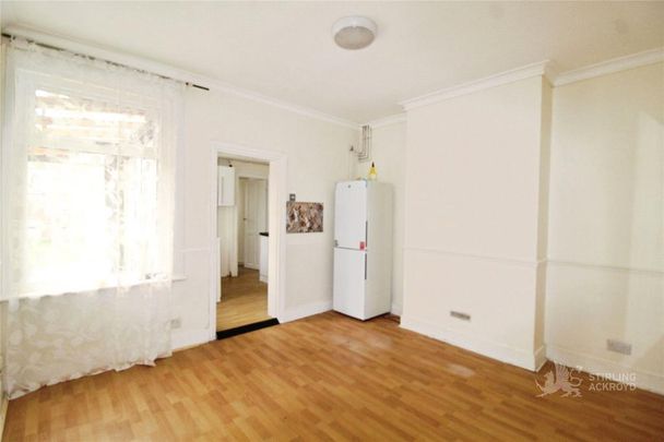 2 bedroom end of terrace house to rent - Photo 1