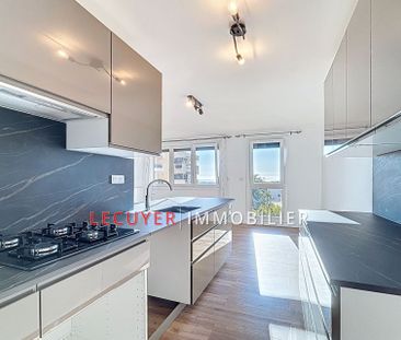 Location Appartement 3 pièces 83m² ANTIBES 06600 - Photo 4