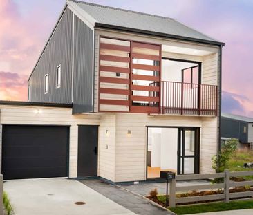 4 Bed 3 Bath Double Garage - Photo 3