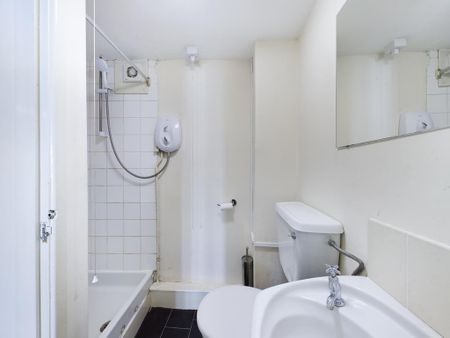 1 bedroom flat to rent - Photo 5