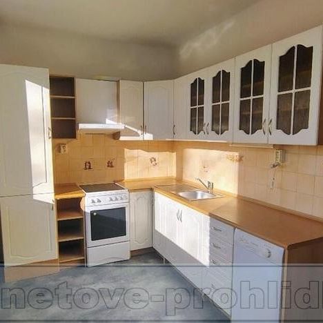 Pronájem bytu 3+1 77 m2 - Fotografie 1