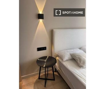 3 room luxury Flat for rent in Santa Coloma de Gramenet, Catalonia - Photo 2