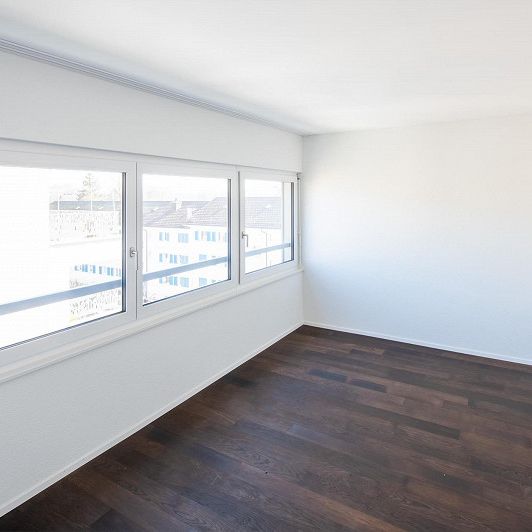 4.5 Zimmerwohnung in Neftenbach - Foto 1