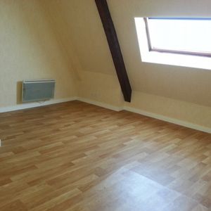 Location Appartement 2 pièces 51 m² Issoudun - Photo 2