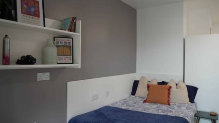 Silver Studio - Photo 2