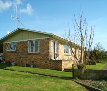 Country Cottage Close To Town - Photo 2