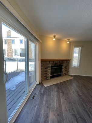 101 Coachway Gardens SW, Calgary - Photo 1