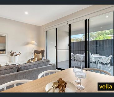 Modern, stylish, low maintenance living at its finest! - Photo 4