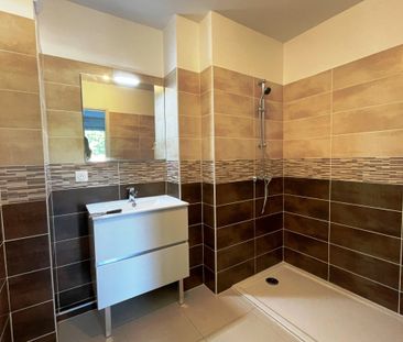 Libre DECEMBRE - Appartement T2 avec terrasse et place de pa - Photo 6