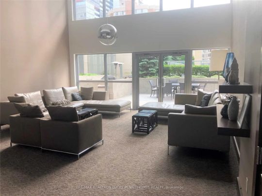 386 Yonge Street #1801 - Photo 1