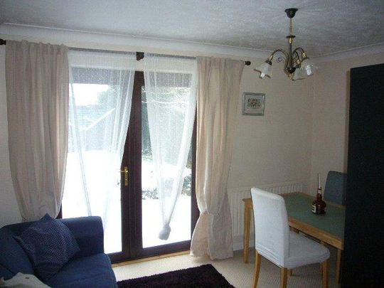 4 bedroom detached house to rent - Photo 1