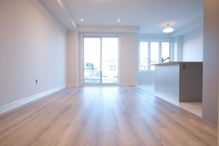 For Lease - 24 Kamper Avenue, Richmond Hill, Ontario - Photo 5