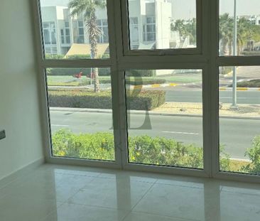 Corner Unit | Single Row | Available on March 28 - Photo 2