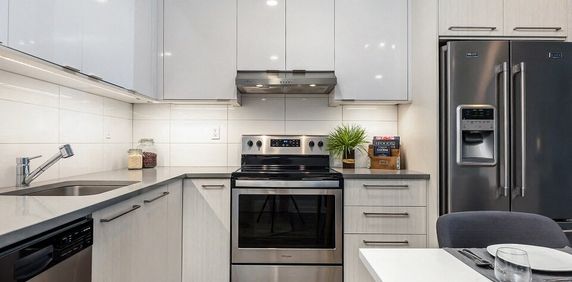 1 Bed Den 1 Bath H (8035) - 8035 Saint-Laurent Boulevard, Brossard - Photo 2