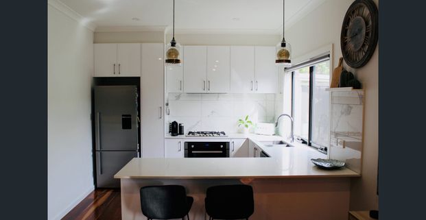 Family home - Photo 1