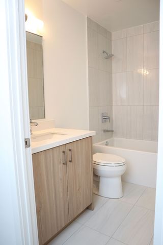 For Lease - 333 Sunseeker Avenue Unit# 145, Innisfil, Ontario - Photo 3