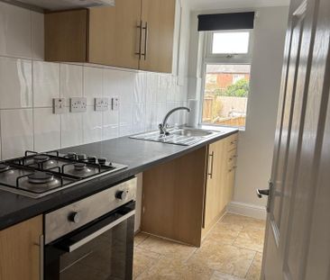 3 bedroom end of terrace house to rent - Photo 6