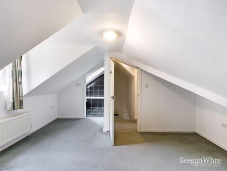 4 bedroom chalet to rent - Photo 2