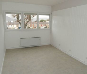 Appartement F4 avec cave et garage à louer à TAIN L'HERMITAGE - Photo 3