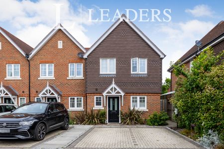 Alder Grove, Chilworth, GU4 - Photo 4