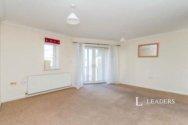 2 bedroom apartment to rent Warrior Court, Gosport, PO12 - Photo 1