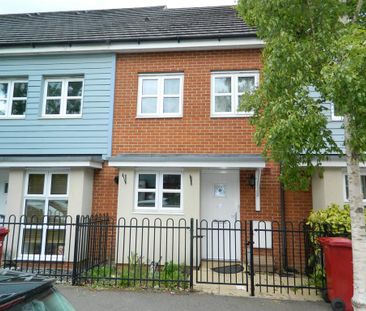2 bedroom terraced house to rent - Photo 4