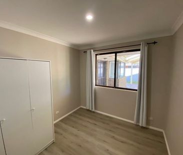 Family Home in Sought-After Willetton - Photo 5