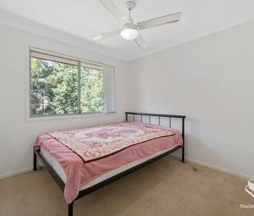 Walking to Woolworths Shopping center - Photo 4