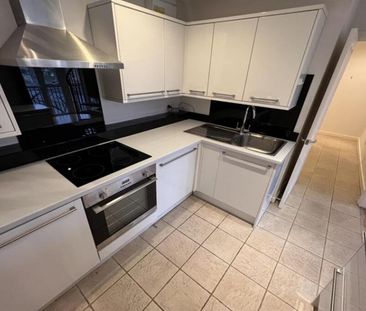 1 Bedroom Apartment To Let - Photo 4