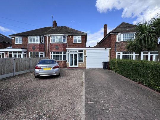 3 bedroom semi-detached house to rent - Photo 1